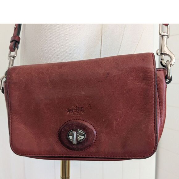 Coach Bleecker Penny Crossbody Bag - Red Leather - Turn lock - Picture 2 of 9